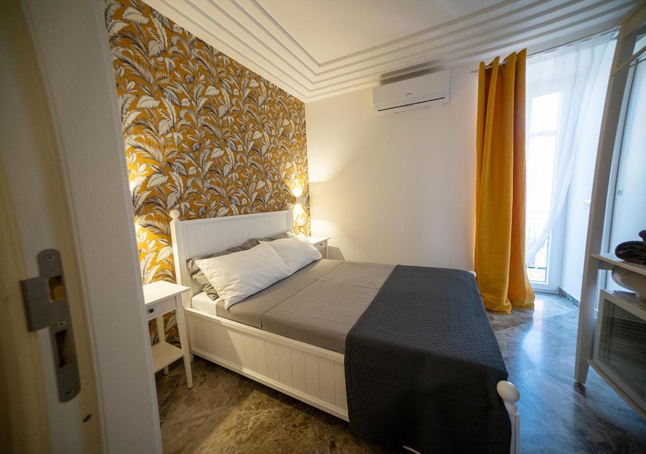 Le Stanze Di Cloe Hotel Naples Luaran gambar