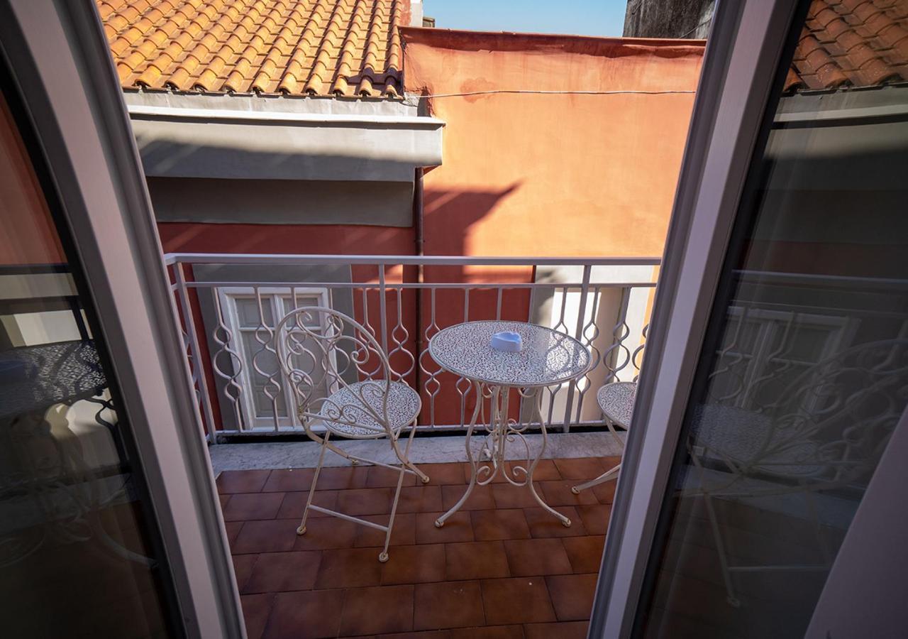 Le Stanze Di Cloe Hotel Naples Luaran gambar