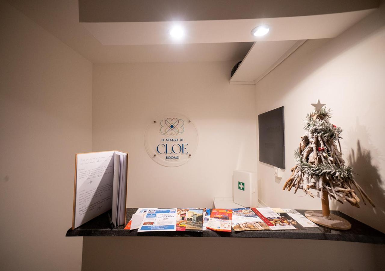 Le Stanze Di Cloe Hotel Naples Luaran gambar