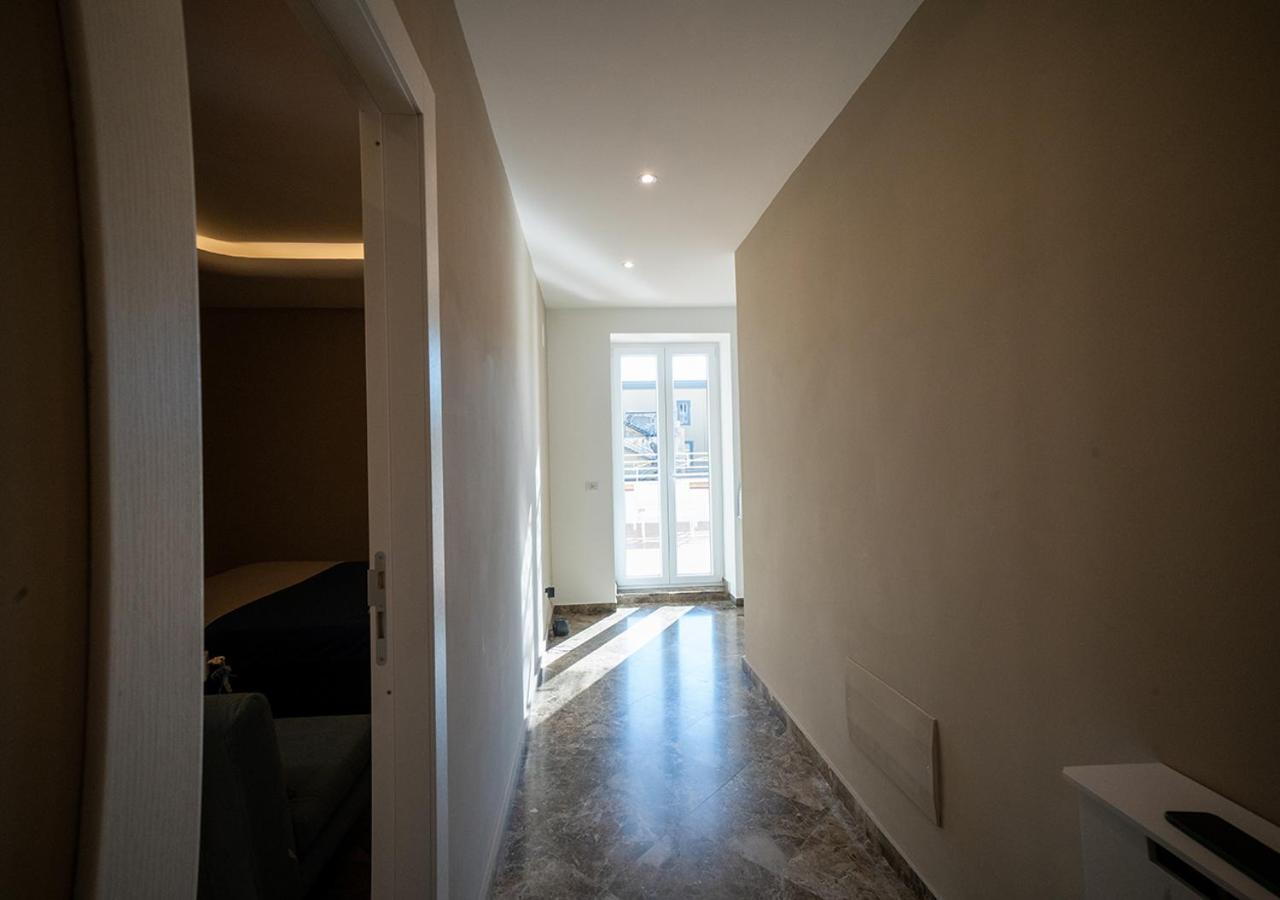Le Stanze Di Cloe Hotel Naples Luaran gambar