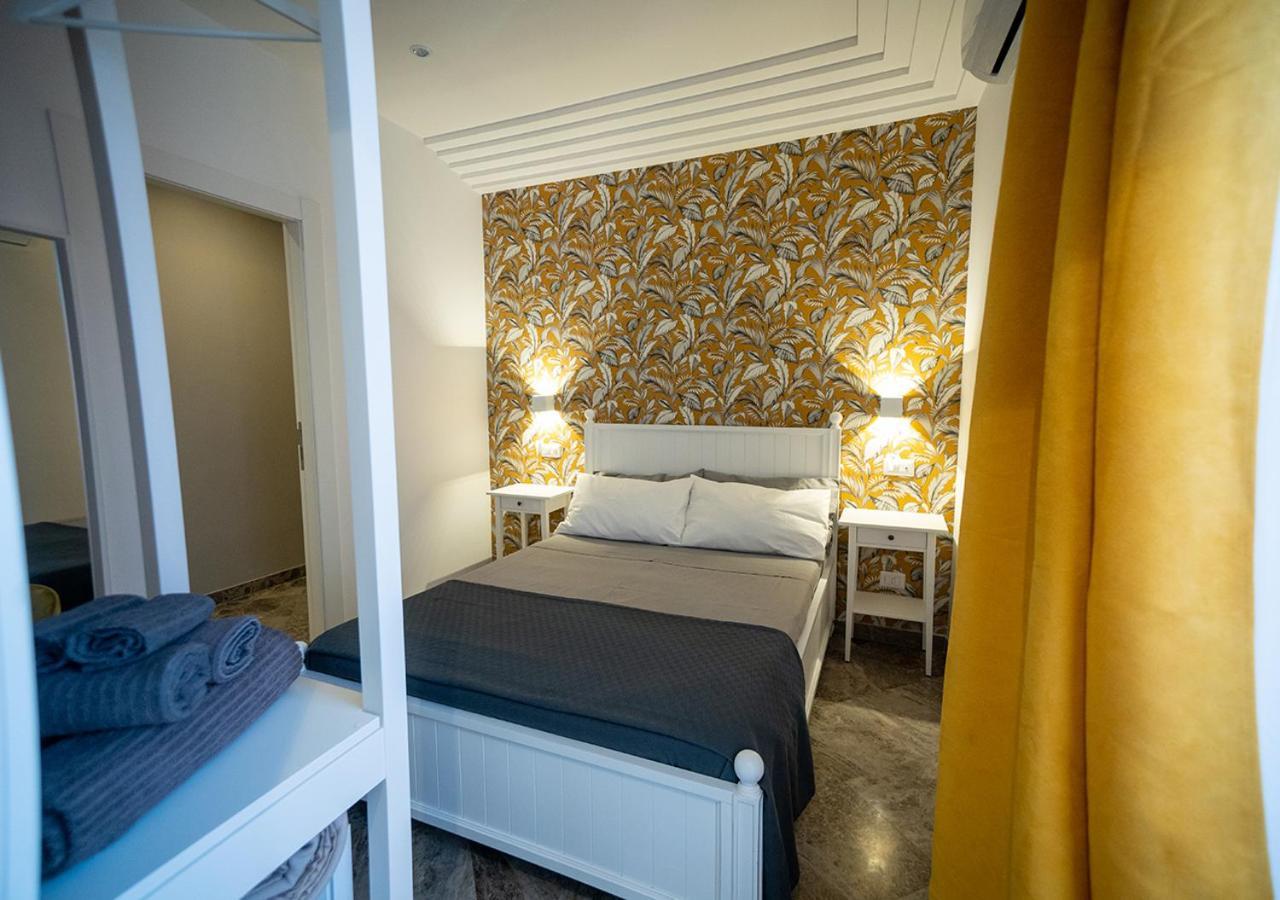 Le Stanze Di Cloe Hotel Naples Luaran gambar
